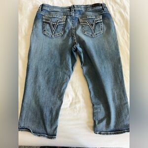 Vigoss Heritage mid-rise capri jeans